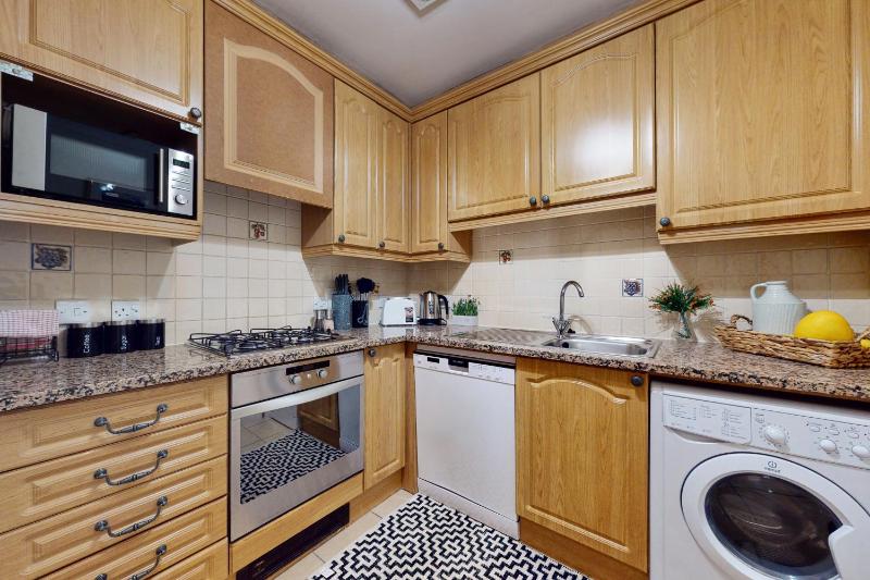 Superior Two-Bedroom Apartment image 2
