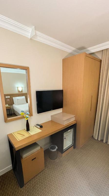 Double Room image 4