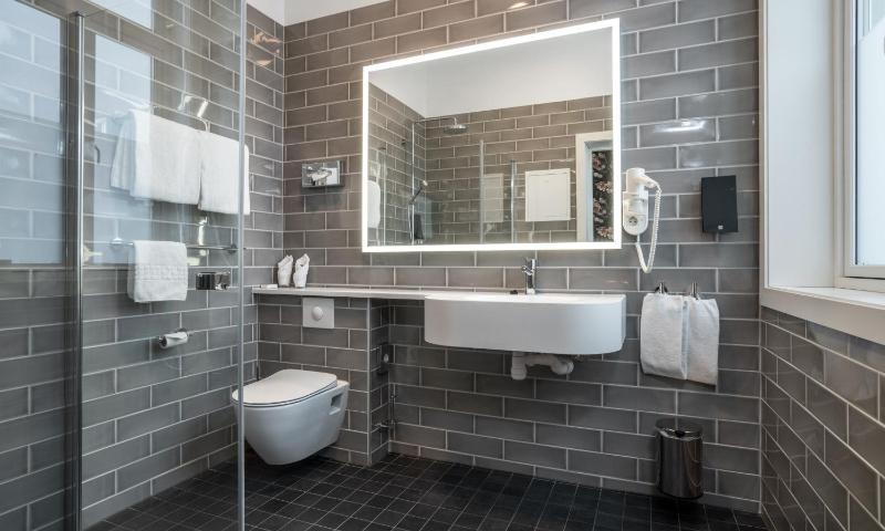 Standard Double Room image 4