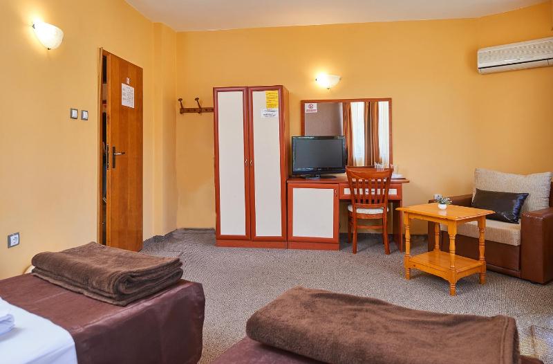 Apartment image 2