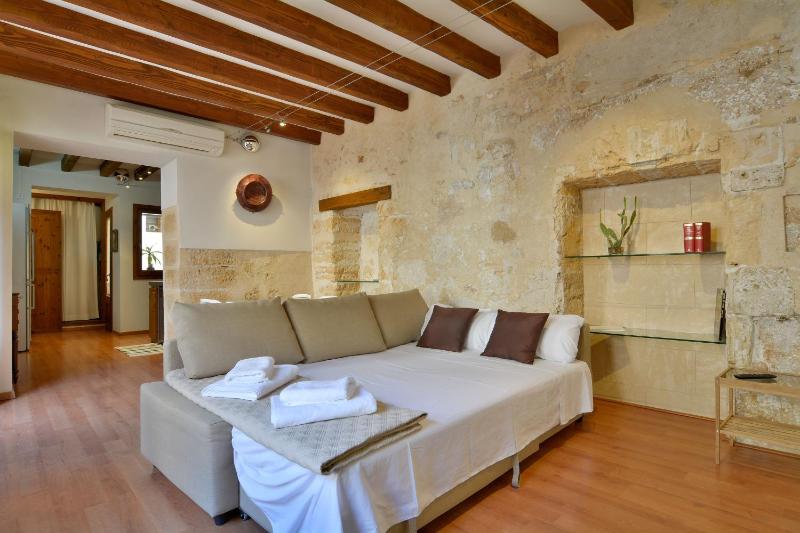 One-Bedroom Apartment with Terrace image 2