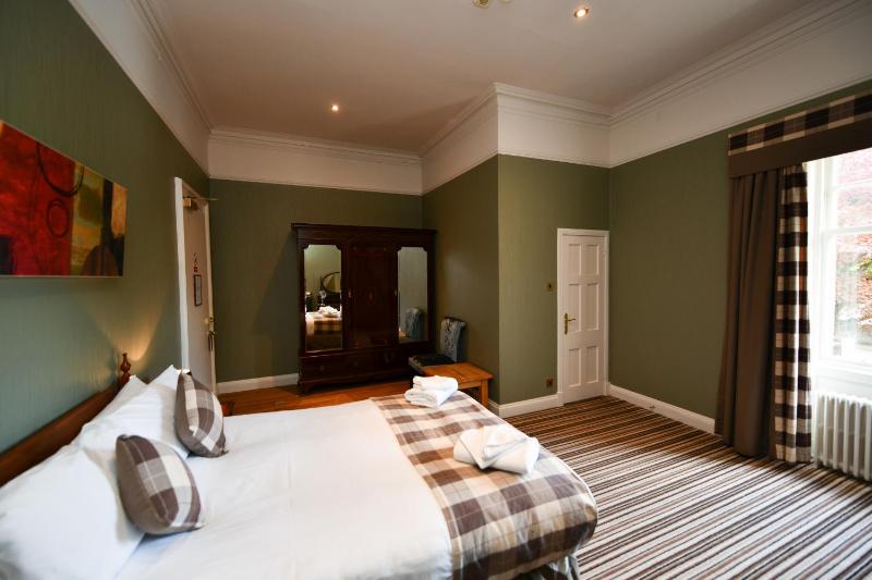 Classic Double Room image 1