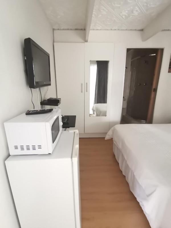 Palm Tree BnB - image 11
