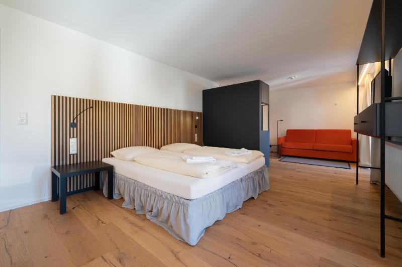 Deluxe Apartment image 2