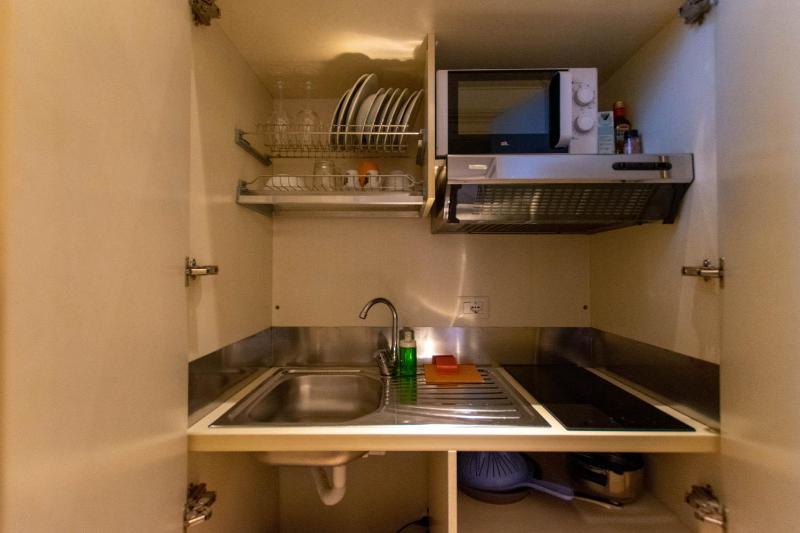 One-Bedroom Apartment image 4