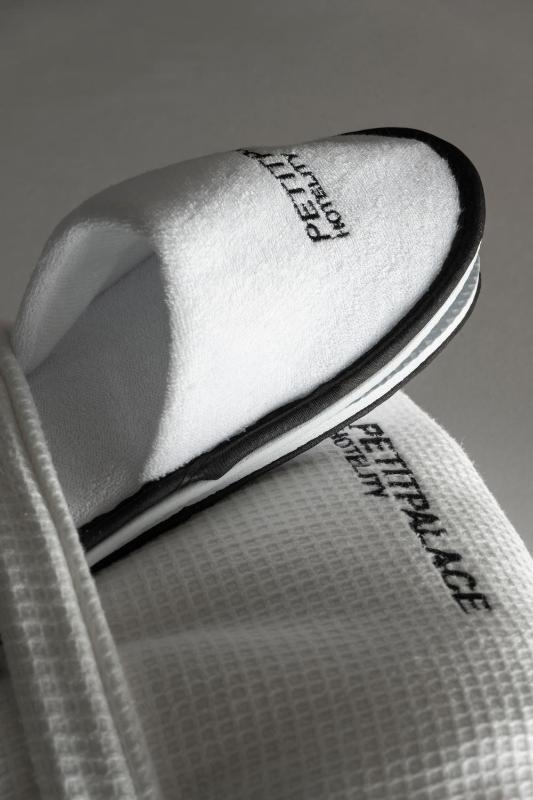 Double Room - Attic image 2