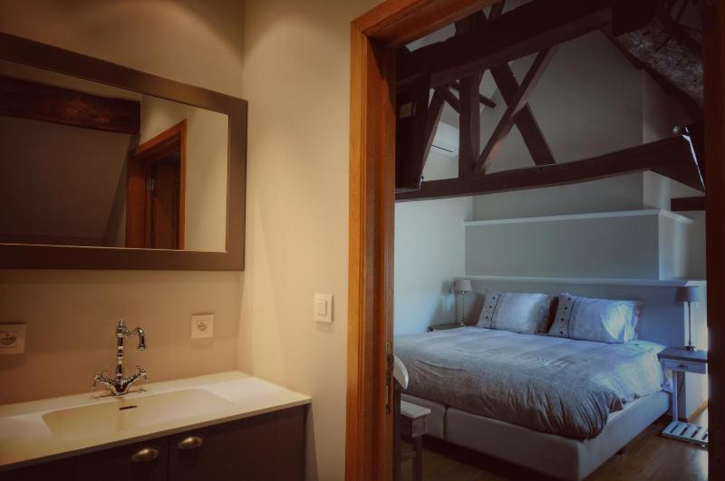 Standard Double or Twin Room with Garden View image 2
