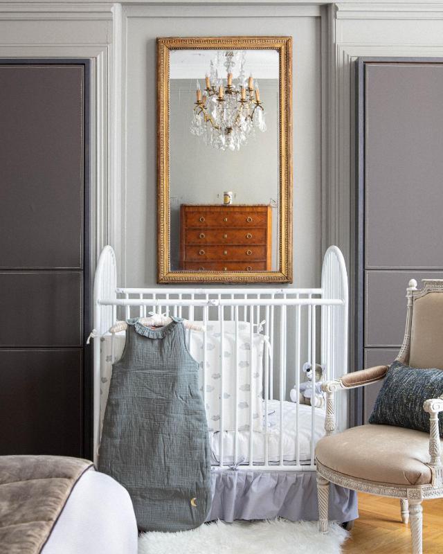 Family Room image 3