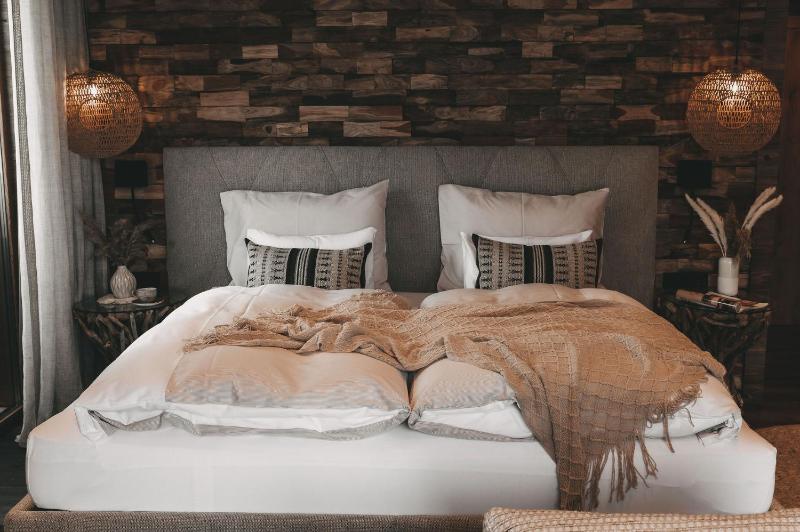 Suite with Terrace image 4