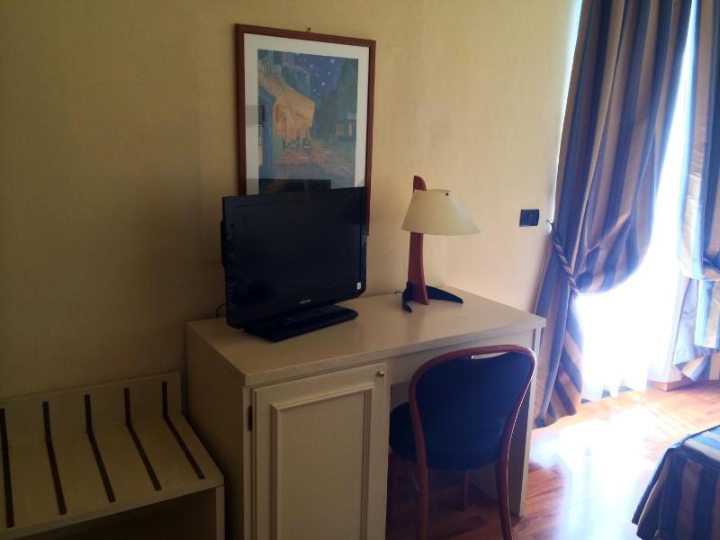 Triple Room image 4