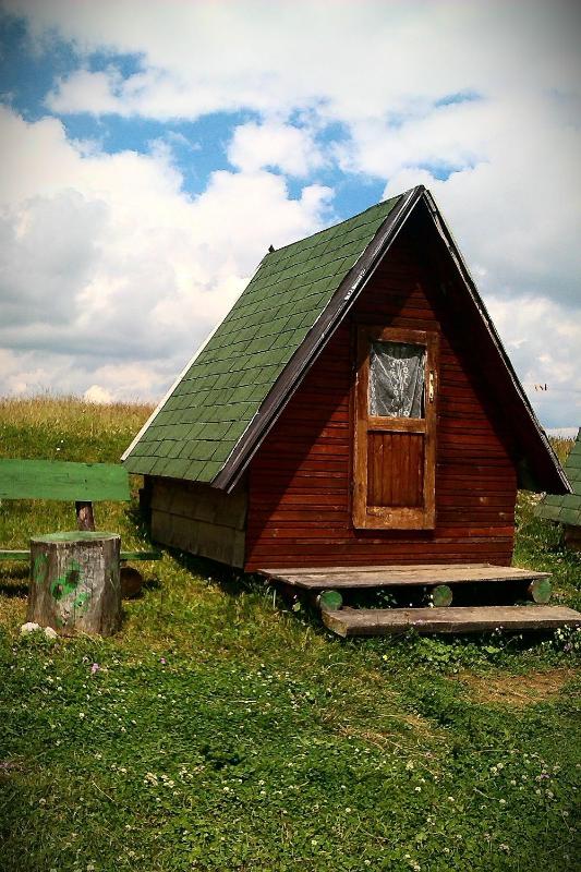 Chalet image 3