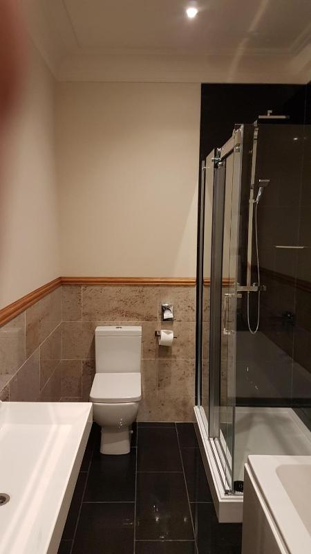 Double Room with Private Bathroom image 3
