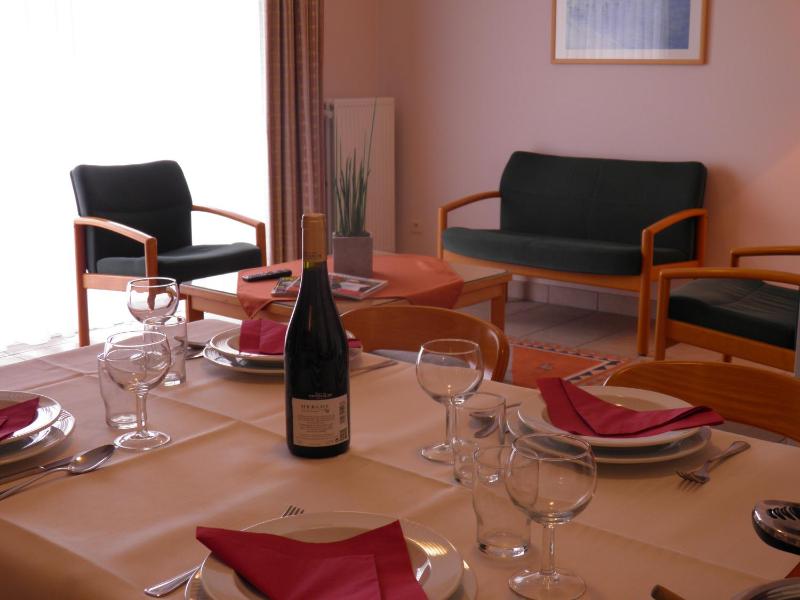 Standard Two-Bedroom Apartment image 3