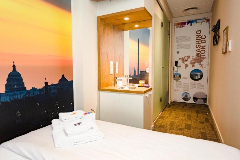 Small Double Room - No Window (Including free parking) image 4