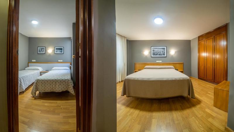 Classic Quadruple Room image 1