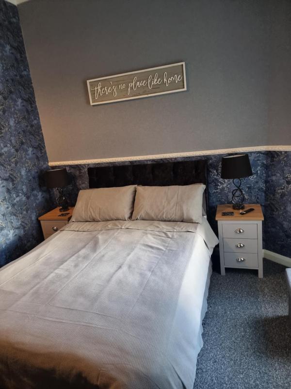 Double Room with Private Bathroom image 3