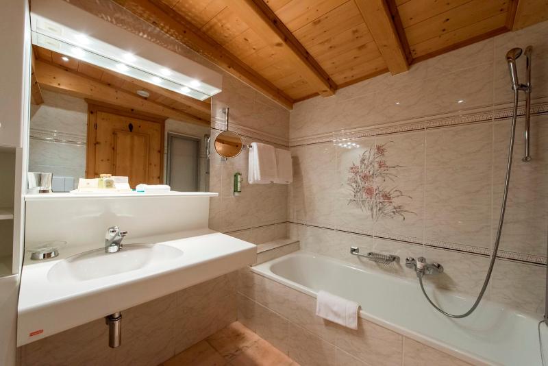 Single Room image 3