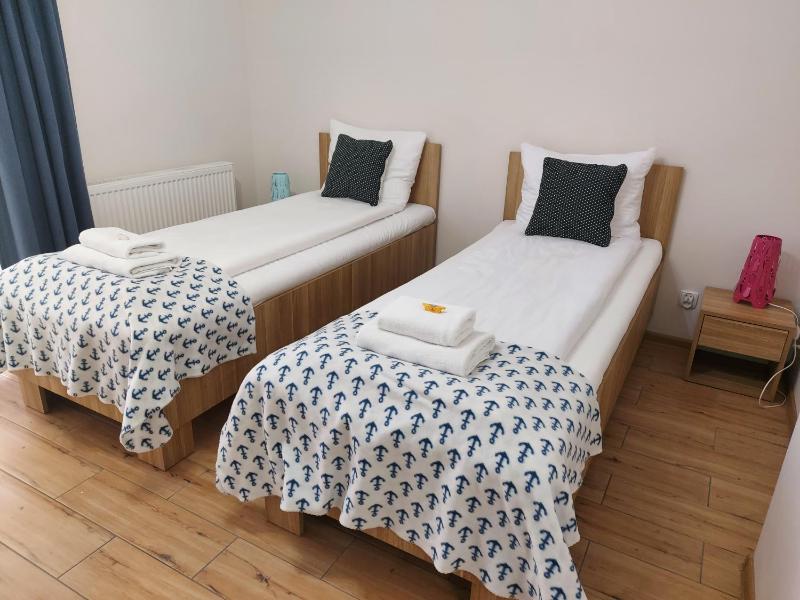 One-Bedroom Apartment image 4