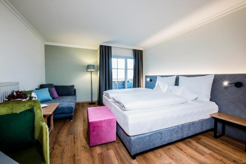 Superior Double Room image 1