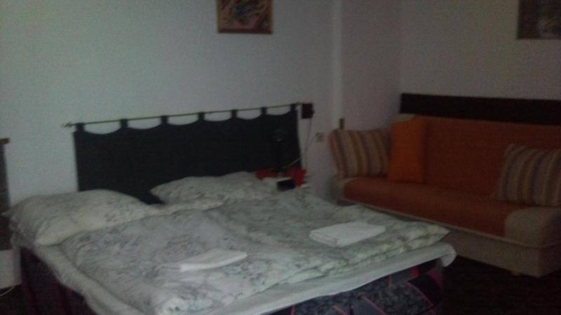 Quadruple Room image 2