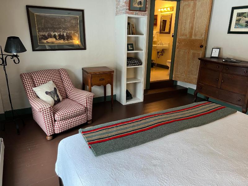 Deluxe Double Room image 3