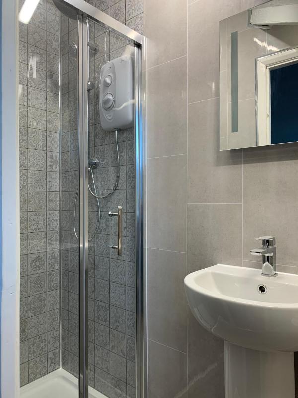 Single Room with Sea View image 4