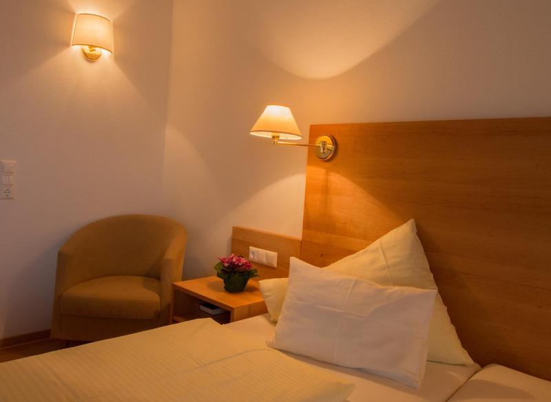Standard Double Room image 1