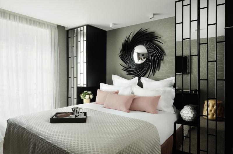 Superior Double Room image 4