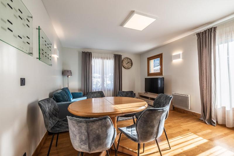 Three-Bedroom Apartment image 1