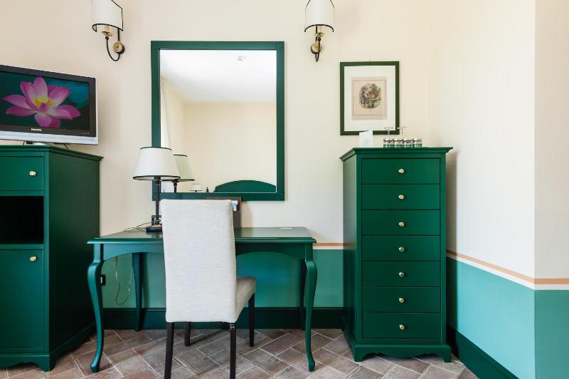 Junior Suite image 4
