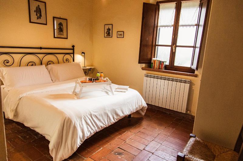 Five-Bedroom Apartment image 3