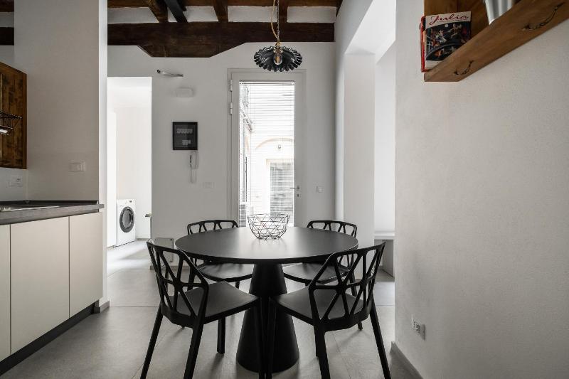 Apartment image 2