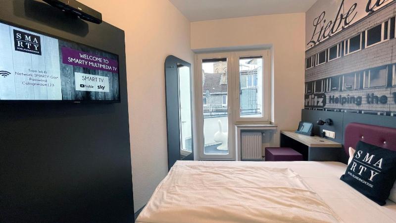 Single Room image 3