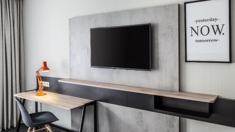 Standard Room image 4