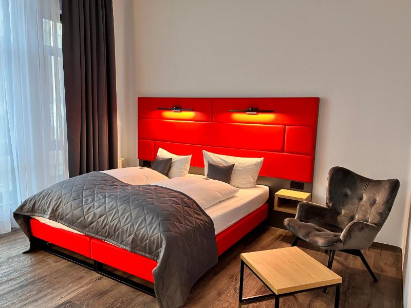 Standard Double Room image 1