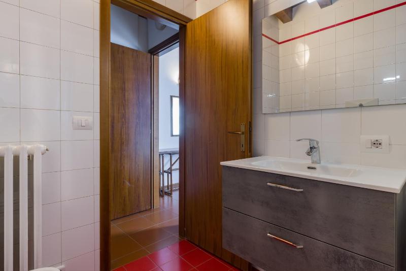 Apartments City Center - image 11