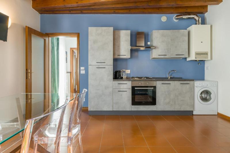 Superior Apartment image 3