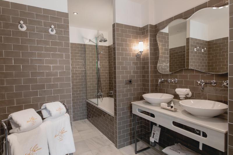 Suite with Terrace image 1