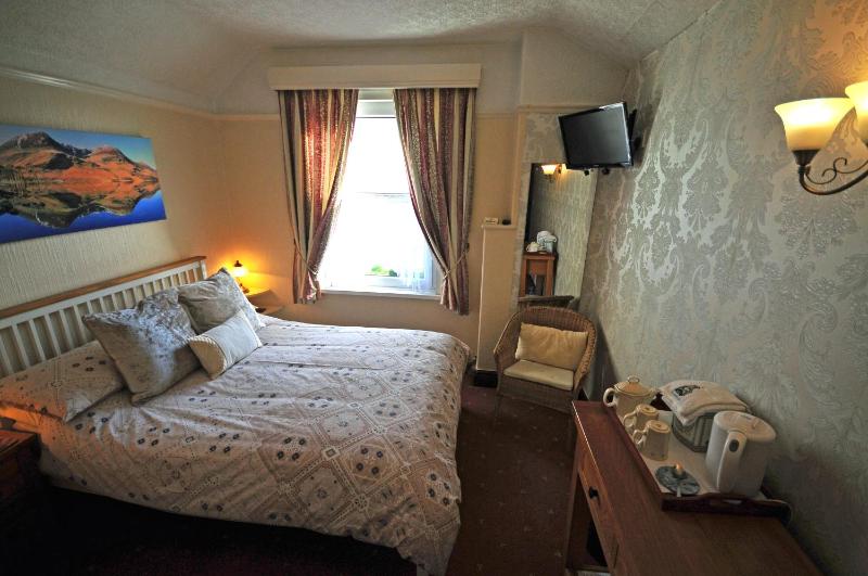 Double Room image 2