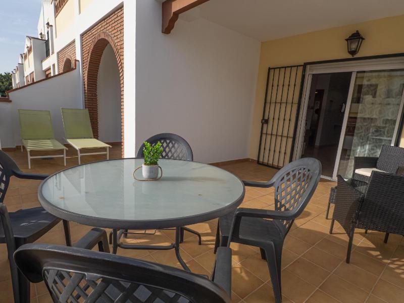 Apartamentos Chimenea - image 3