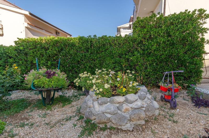 Apartments Katica - image 14