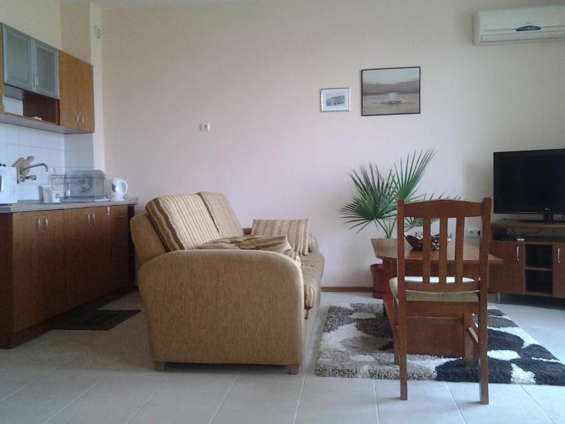 Villa Rouge - image 28