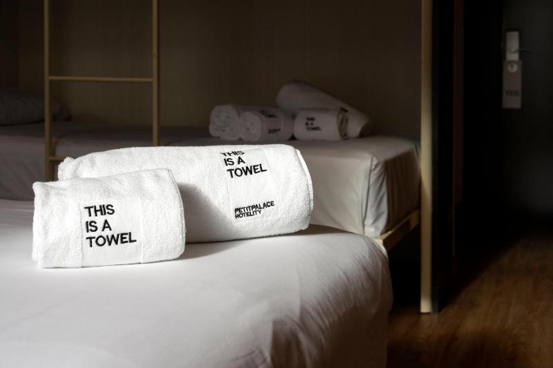 Quintuple Room (5 Adults) image 2