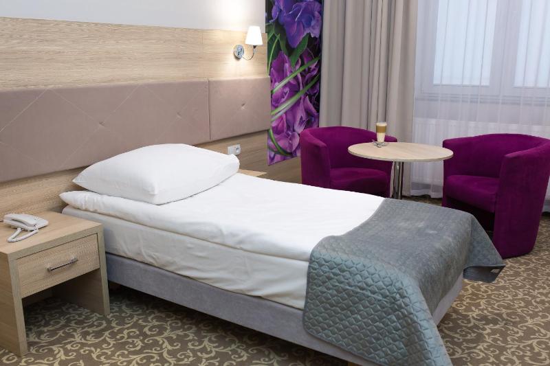 Single Room image 4