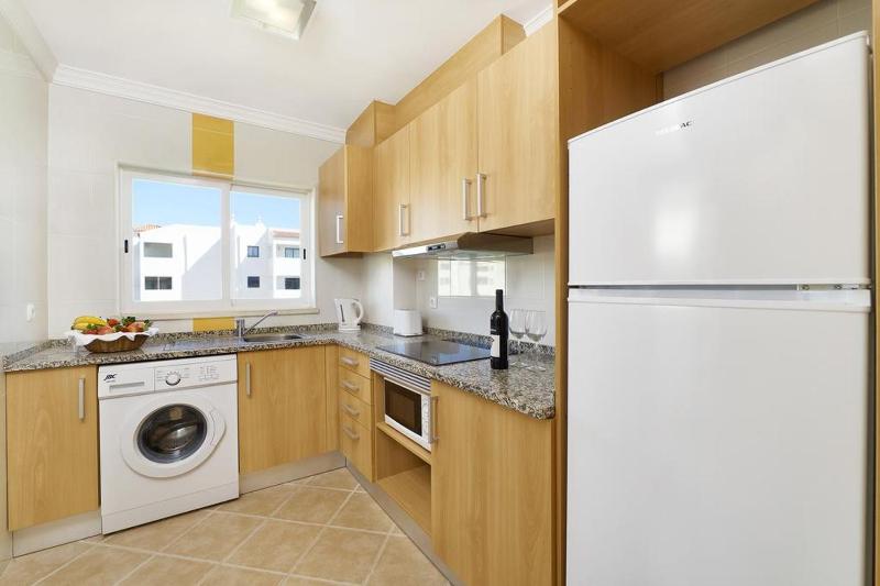 Studio Apartment image 4
