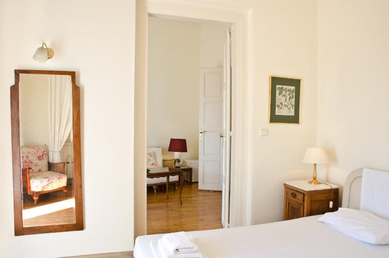 Suite with Sea View image 3