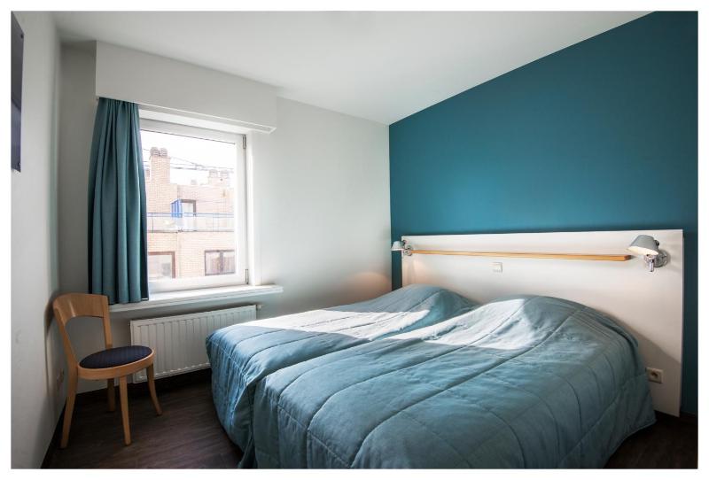 Superior Apartment - city view image 1
