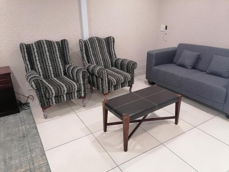 Margate Beach Lodge - image 7