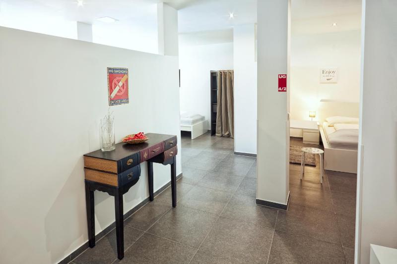 Apartment image 3