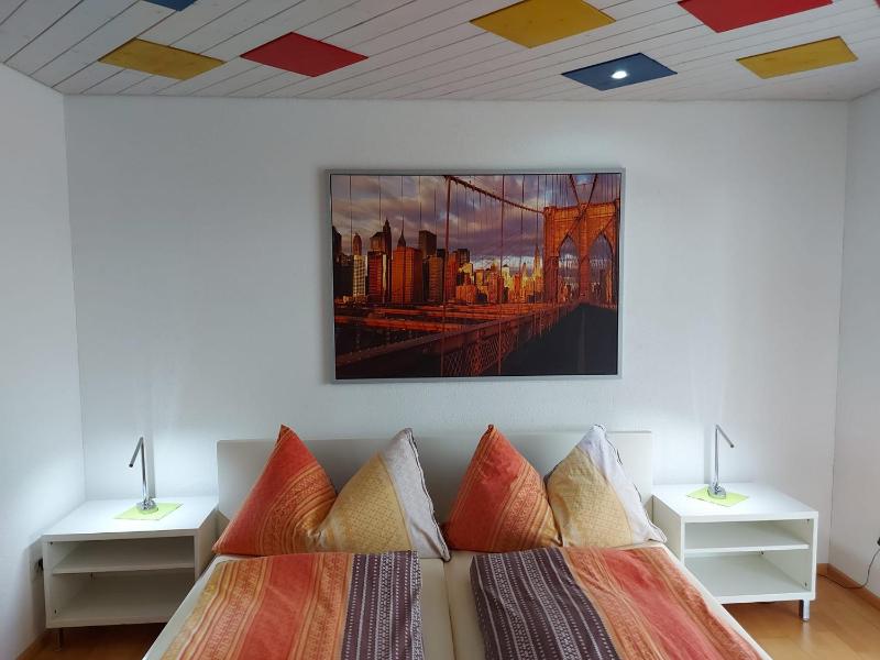Double Room with Balcony image 4